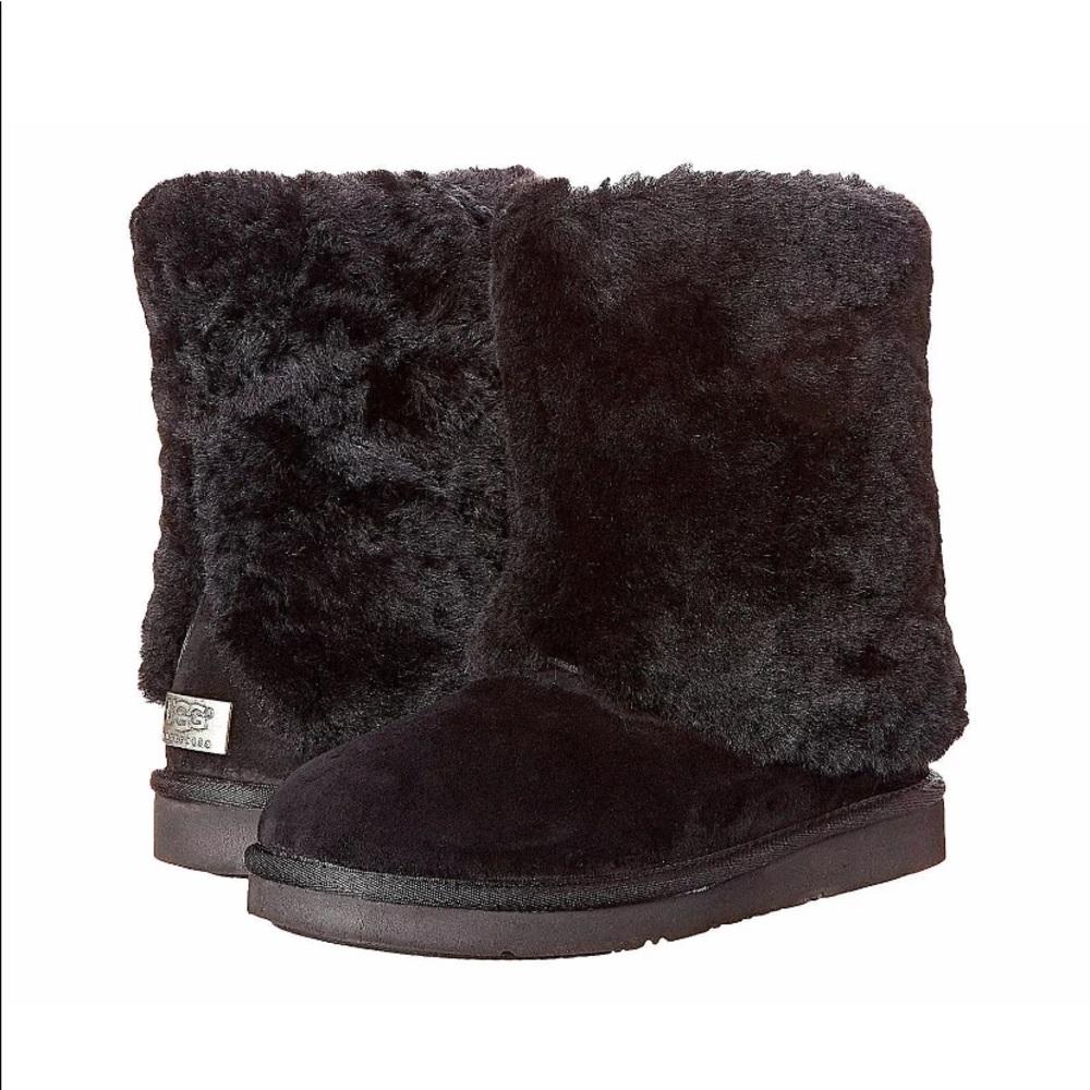 UGG boot in black, size 8 like new